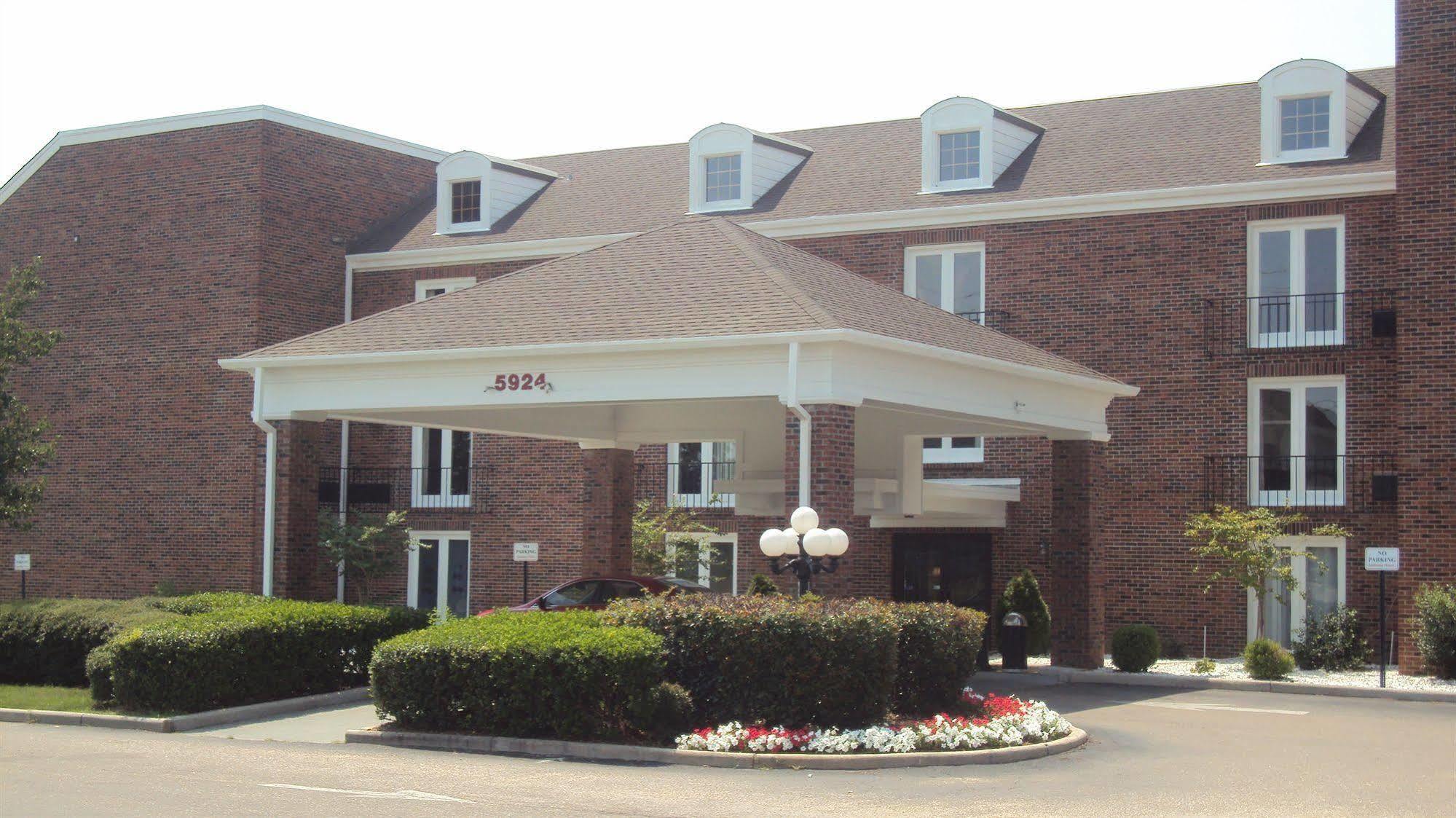 Baymont By Wyndham Montgomery Al Extérieur photo